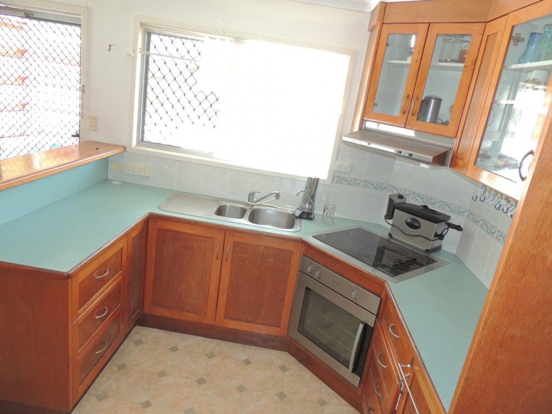 14 POTTER STREET, Clinton QLD 4680