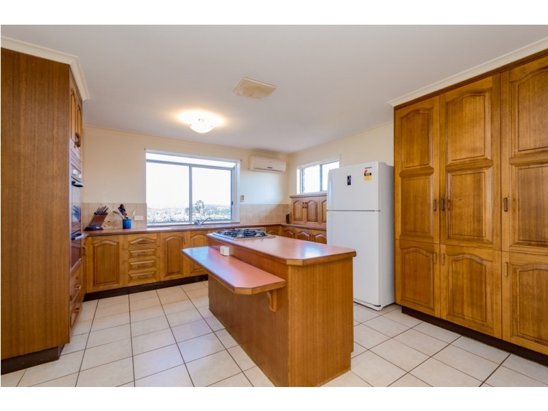 44 Dixon Drive, Telina QLD 4680