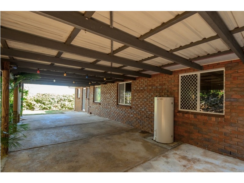 44 Dixon Drive, Telina QLD 4680