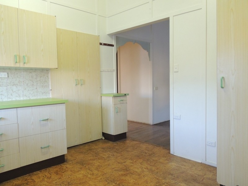 140 AUCKLAND STREET, Gladstone QLD 4680