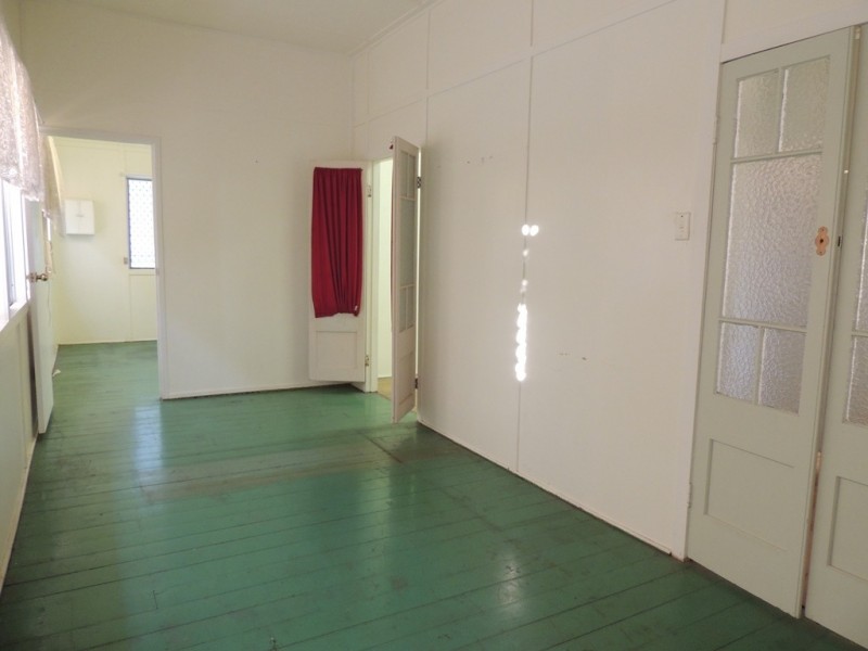 140 AUCKLAND STREET, Gladstone QLD 4680