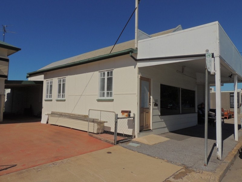140 AUCKLAND STREET, Gladstone QLD 4680
