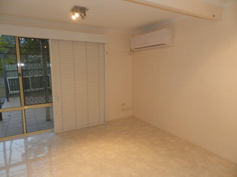 2/38 Marten St, South Gladstone QLD 4680