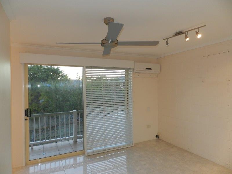2/38 Marten St, South Gladstone QLD 4680