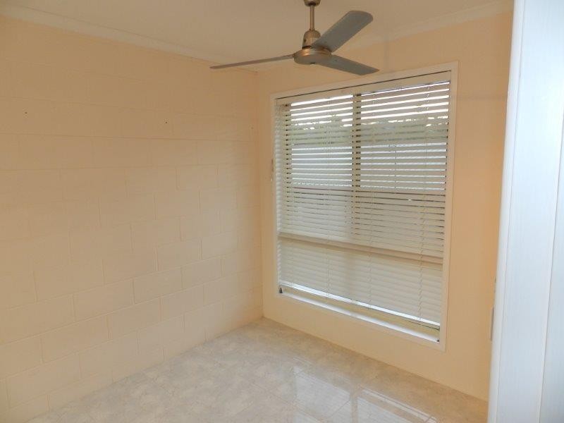 2/38 Marten St, South Gladstone QLD 4680