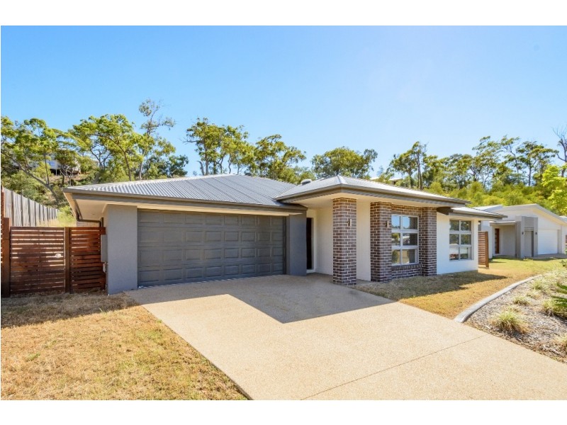 5 CARLSSON PLACE, Kirkwood QLD 4680