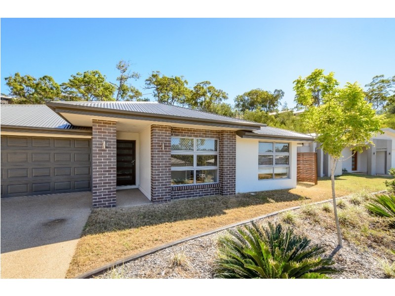 5 CARLSSON PLACE, Kirkwood QLD 4680