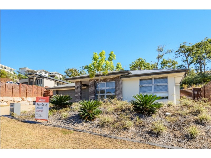 5 CARLSSON PLACE, Kirkwood QLD 4680