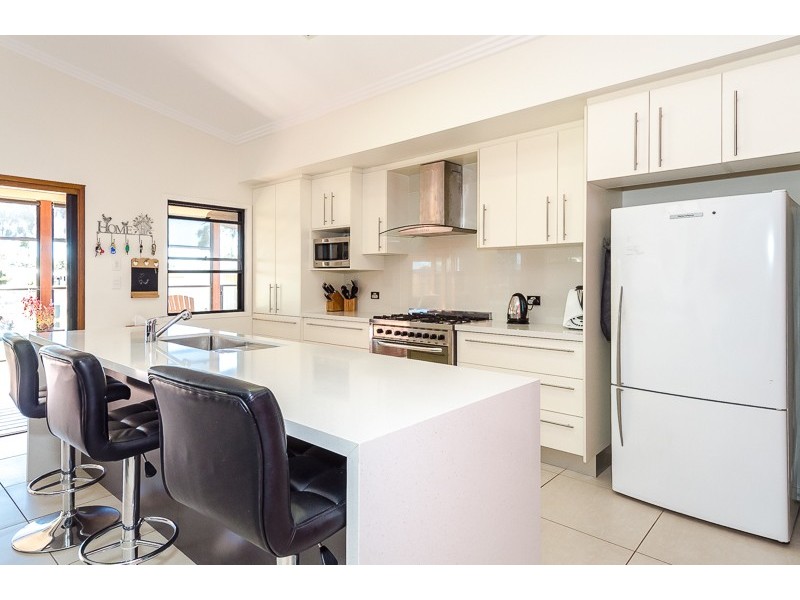 10 NANANDO DRIVE, Calliope QLD 4680