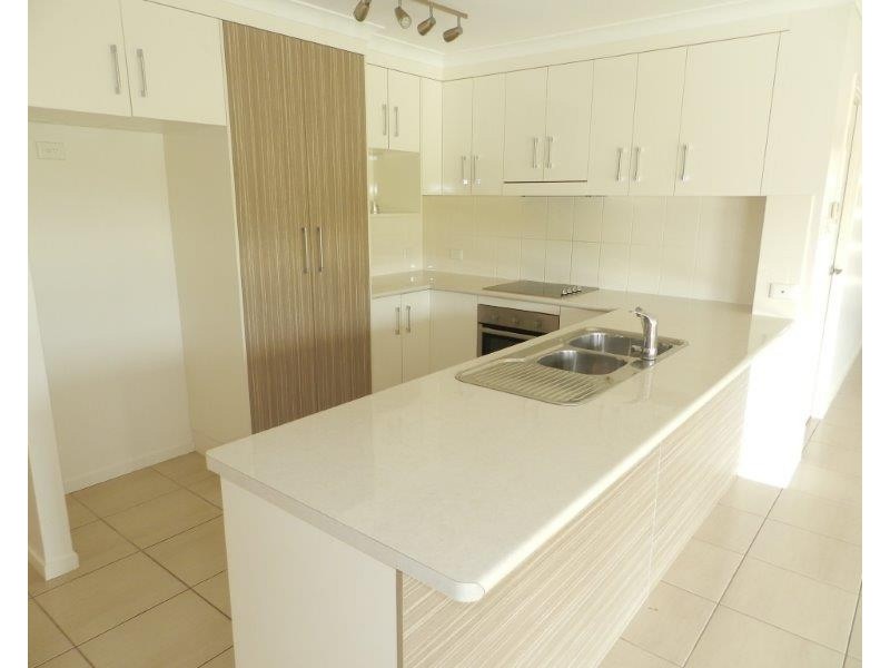 27 Beaver Avenue, South Gladstone QLD 4680