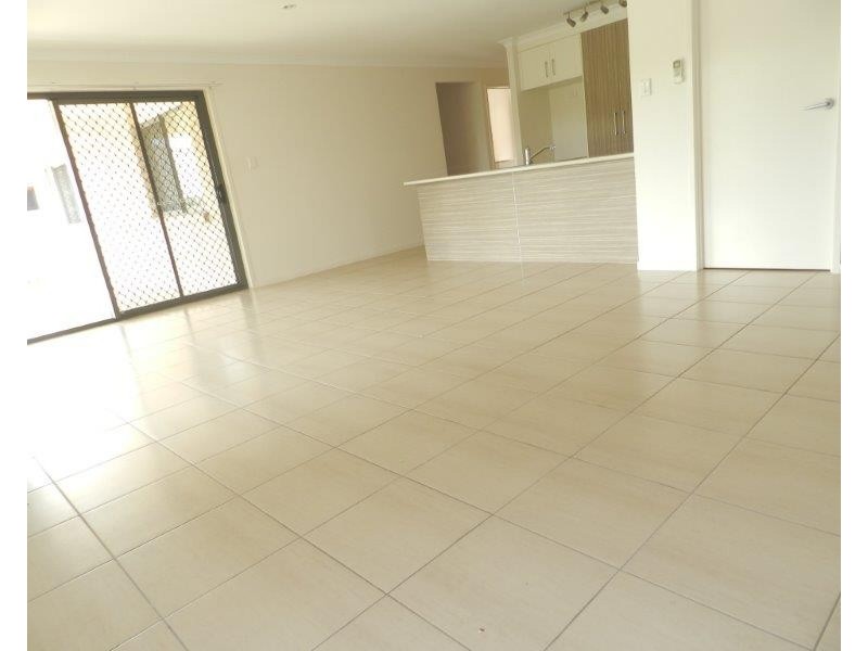 27 Beaver Avenue, South Gladstone QLD 4680