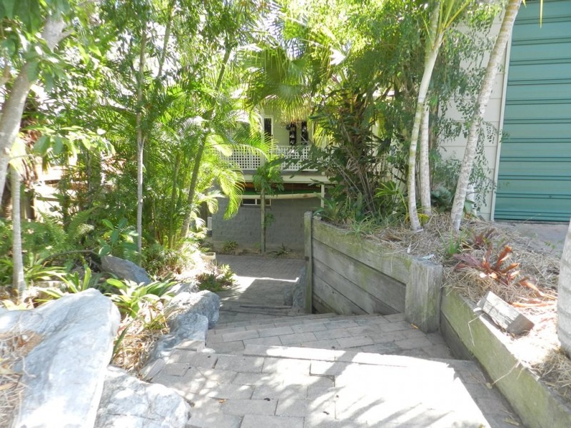 49 LANGDON STREET, Tannum Sands QLD 4680