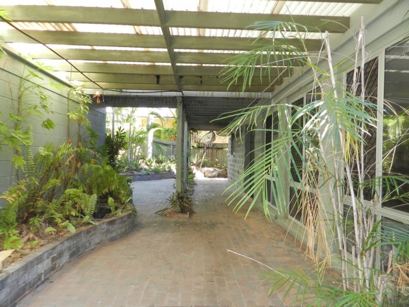 49 LANGDON STREET, Tannum Sands QLD 4680