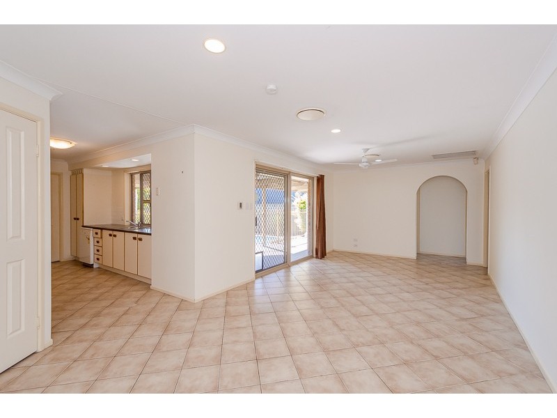 5 PALM COURT, Clinton QLD 4680