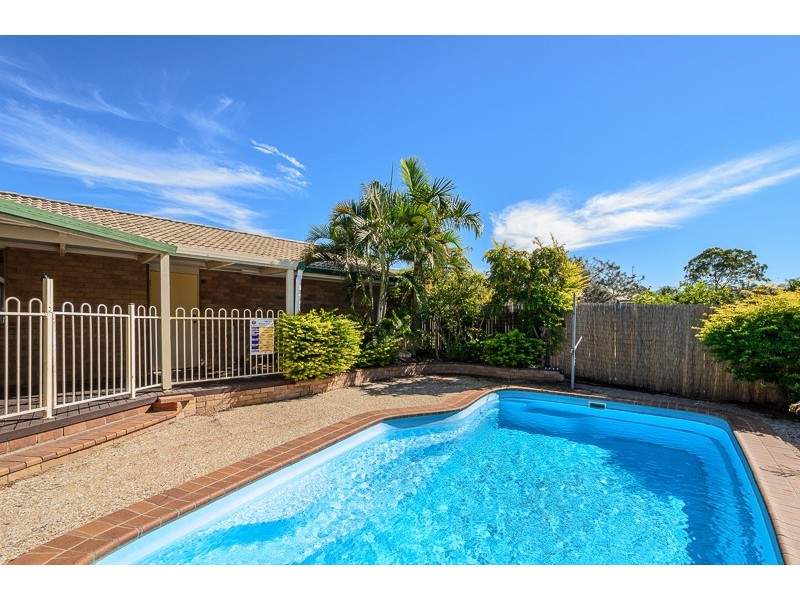 5 PALM COURT, Clinton QLD 4680