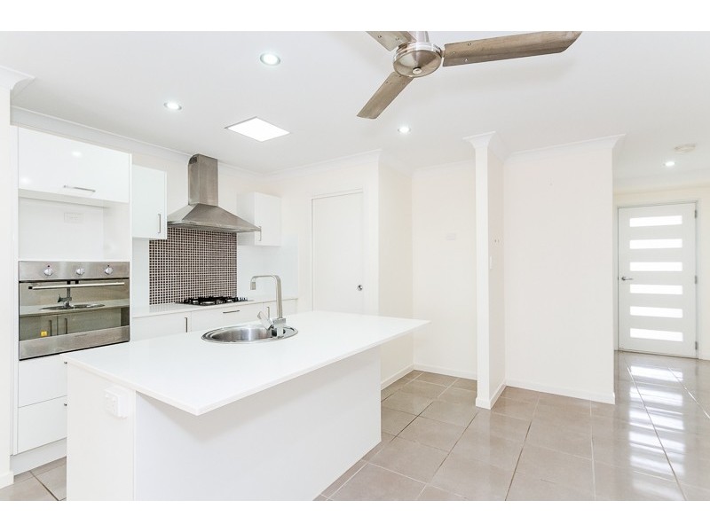 10 Christina Road, Clinton QLD 4680