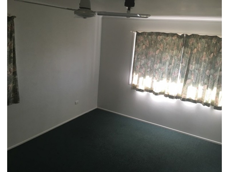 4/3 View Street, West Gladstone QLD 4680