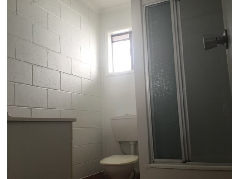 4/3 View Street, West Gladstone QLD 4680