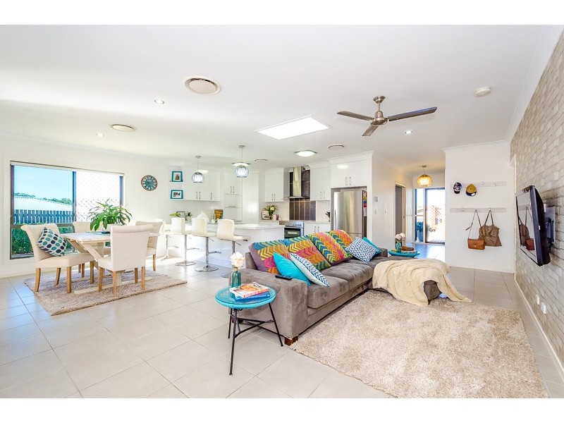 14 Spence Court, Kirkwood QLD 4680