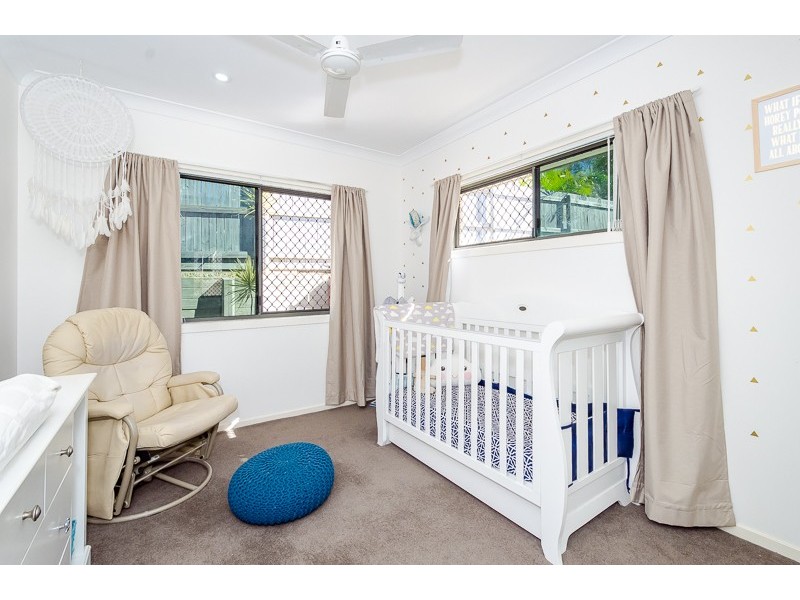 14 Spence Court, Kirkwood QLD 4680