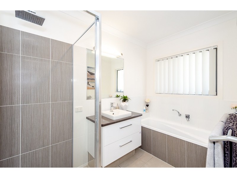 14 Spence Court, Kirkwood QLD 4680