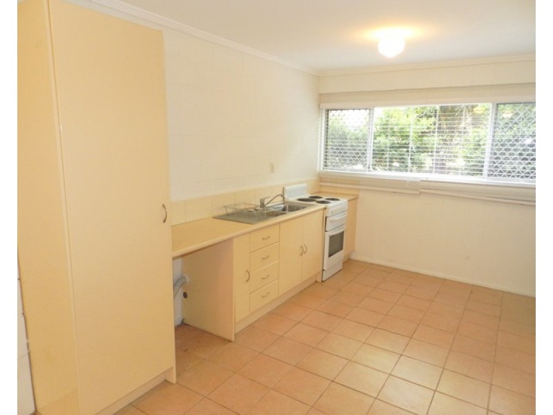 2/9 Scenery Street, West Gladstone QLD 4680