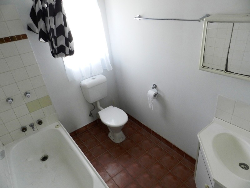 1/222 Auckland Street, Gladstone QLD 4680