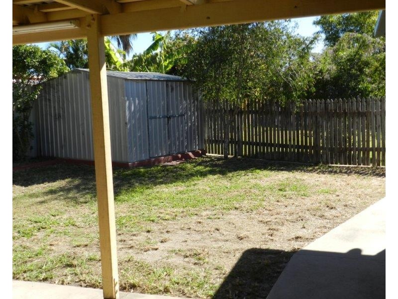 6 Palm Court, Clinton QLD 4680