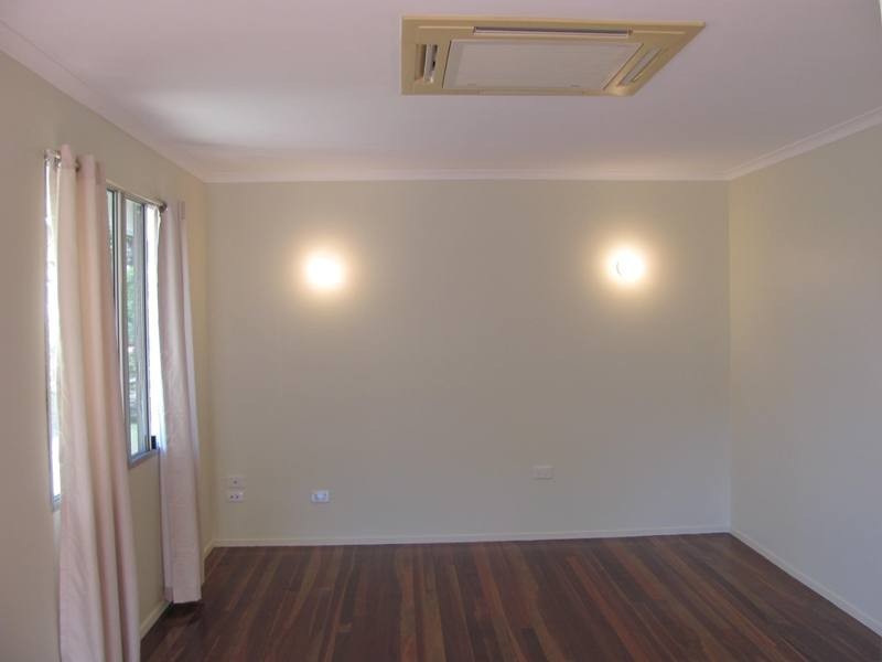 26 Charles Street, West Gladstone QLD 4680