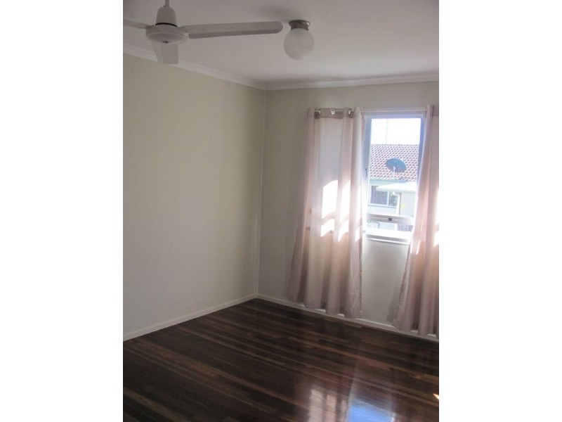 26 Charles Street, West Gladstone QLD 4680