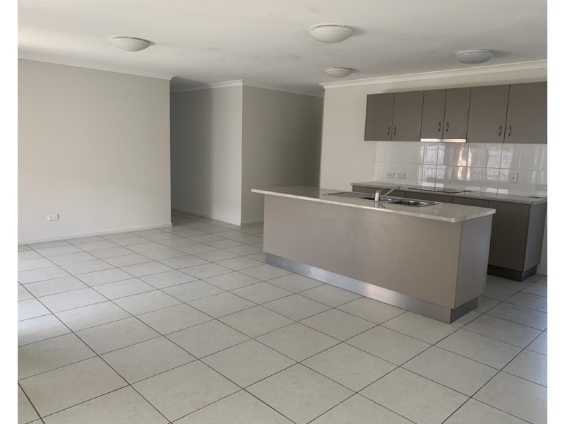 57 Koowin Drive, Kirkwood QLD 4680