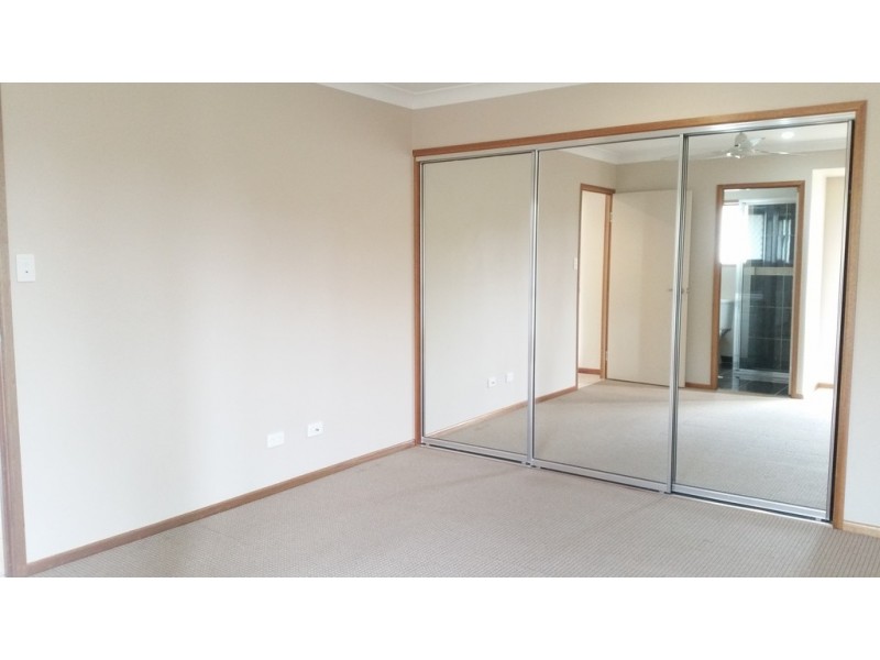 1/6 Lulu Court, Bushland Beach QLD 4818