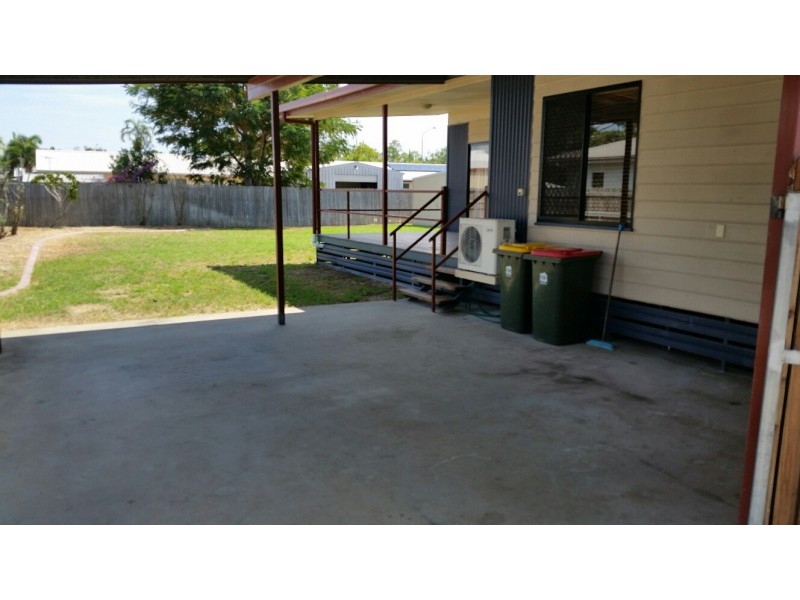 4 Meridian Court, Burdell QLD 4818