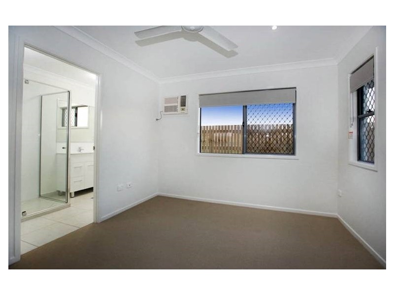 11 Marble Street, Mount Louisa QLD 4814