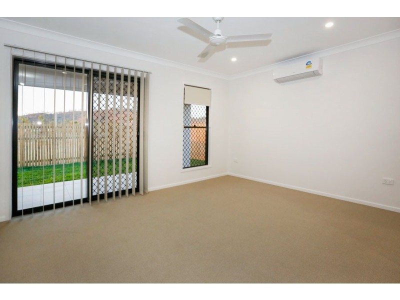 43 Roosevelt Loop, Mount Louisa QLD 4814