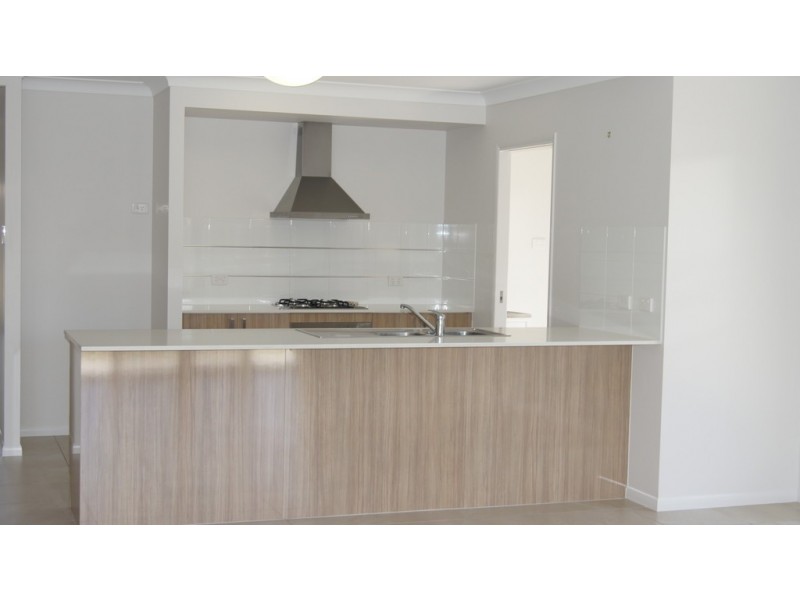 43 Roosevelt Loop, Mount Louisa QLD 4814