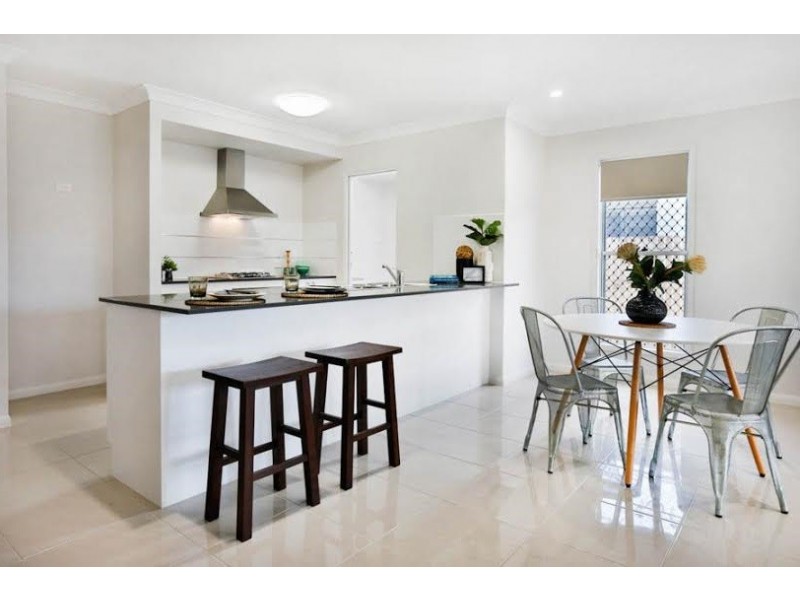 33 Roosevelt Loop, Mount Louisa QLD 4814