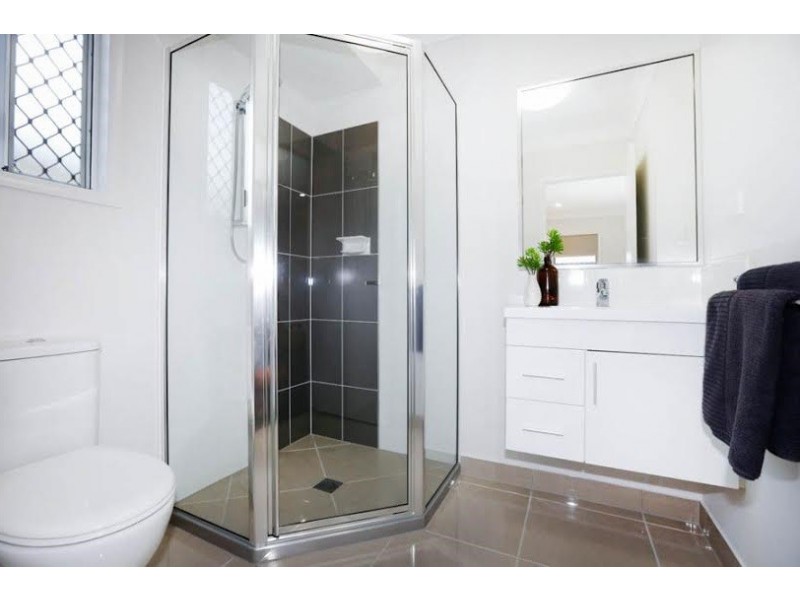 33 Roosevelt Loop, Mount Louisa QLD 4814