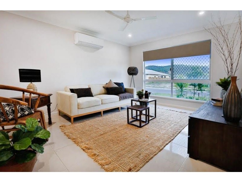 33 Roosevelt Loop, Mount Louisa QLD 4814