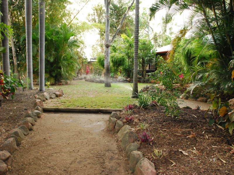 4 Heferen Crescent, Black River QLD 4818