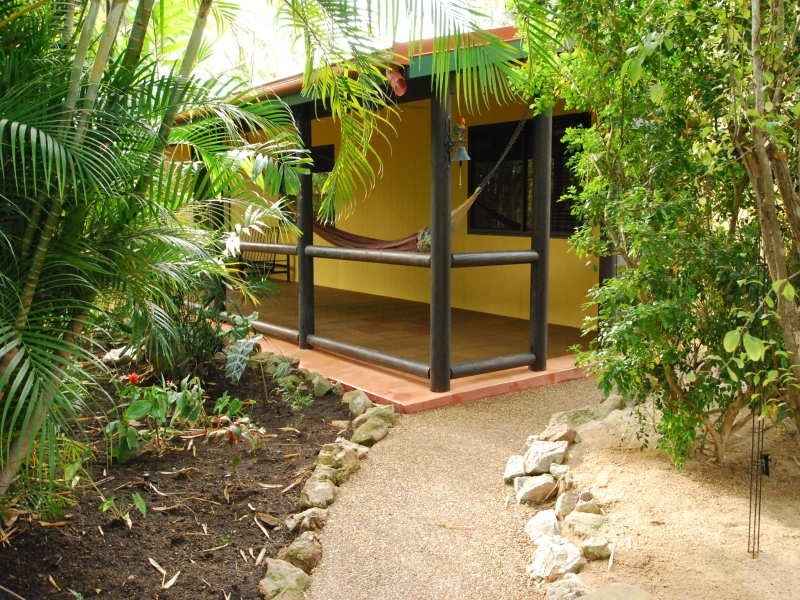 4 Heferen Crescent, Black River QLD 4818