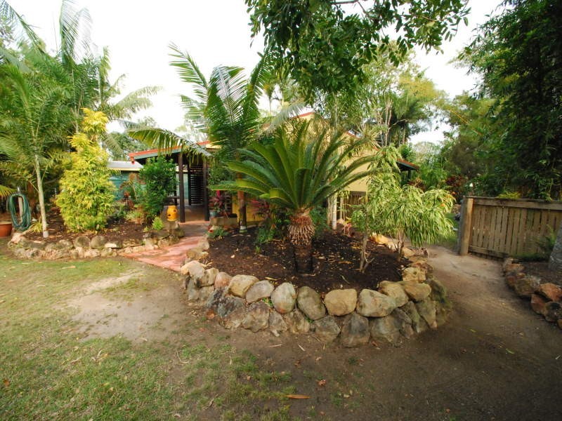 4 Heferen Crescent, Black River QLD 4818