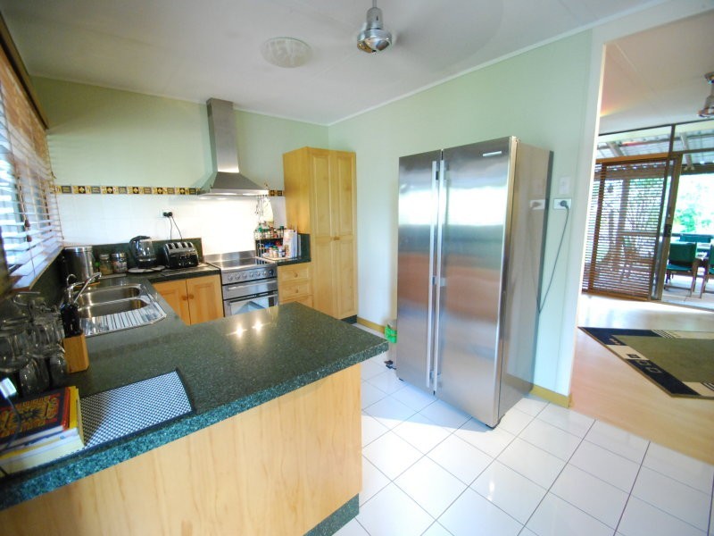 4 Heferen Crescent, Black River QLD 4818