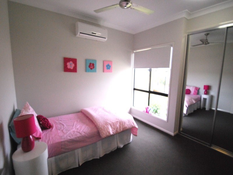 11 Truman Way, Mount Louisa QLD 4814