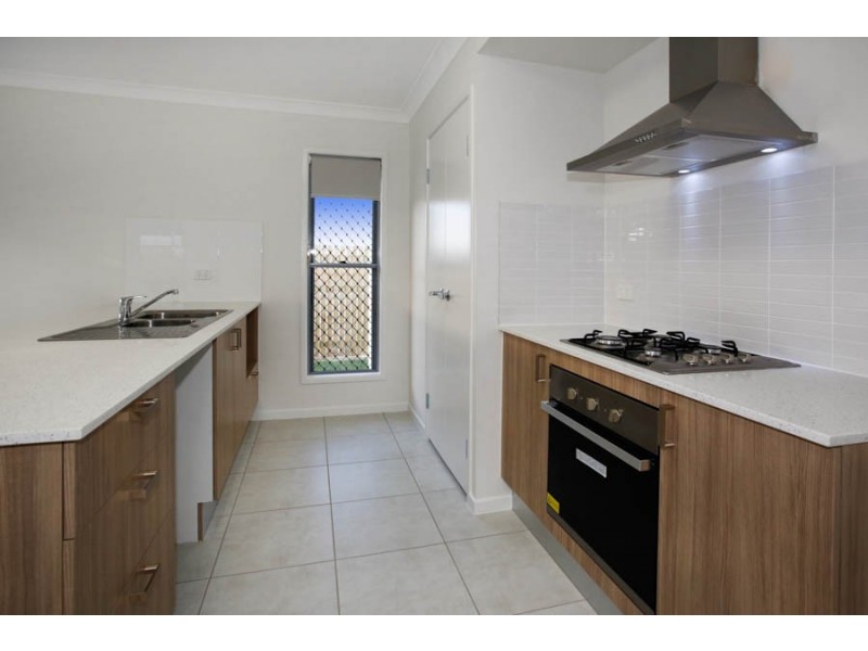 28 Delaware Green, Mount Louisa QLD 4814