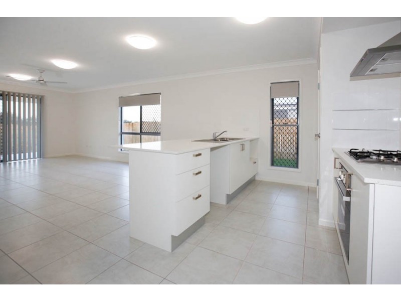 12 Cranbourne Street, Shaw QLD 4818