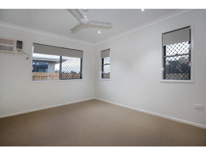 12 Cranbourne Street, Shaw QLD 4818