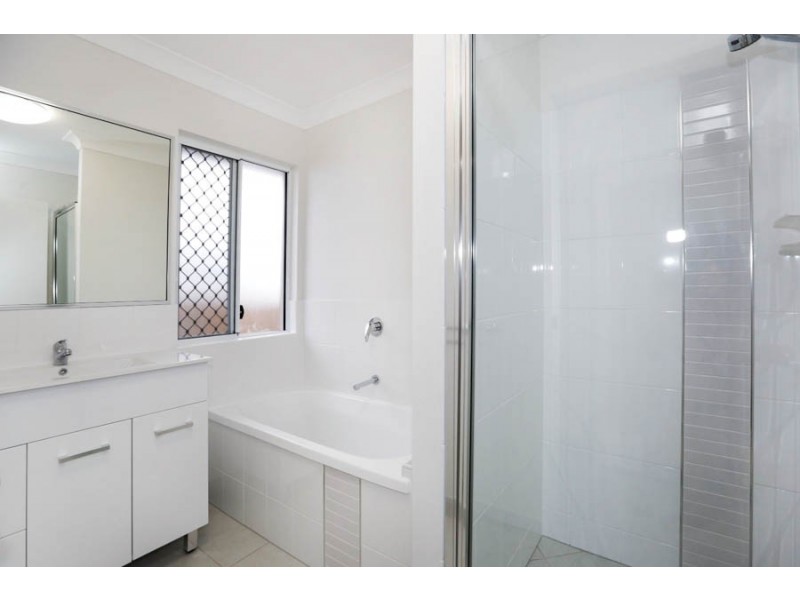 12 Cranbourne Street, Shaw QLD 4818