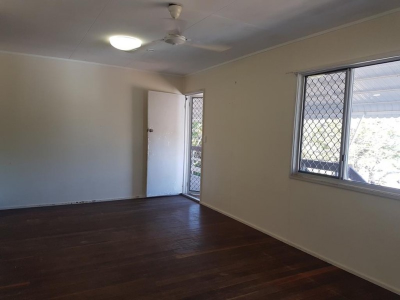 1/5 The Esplanade, Pallarenda QLD 4810