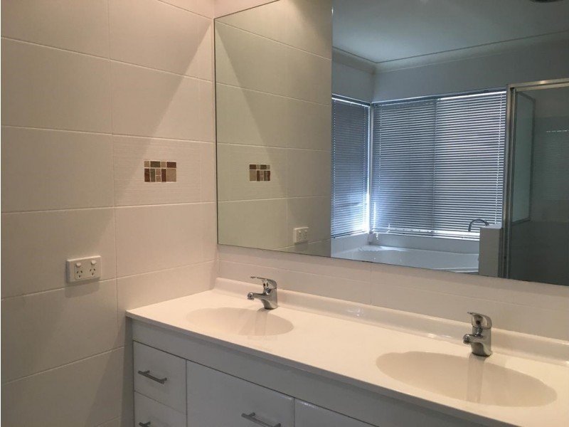 6 Girraween Avenue, Douglas QLD 4814